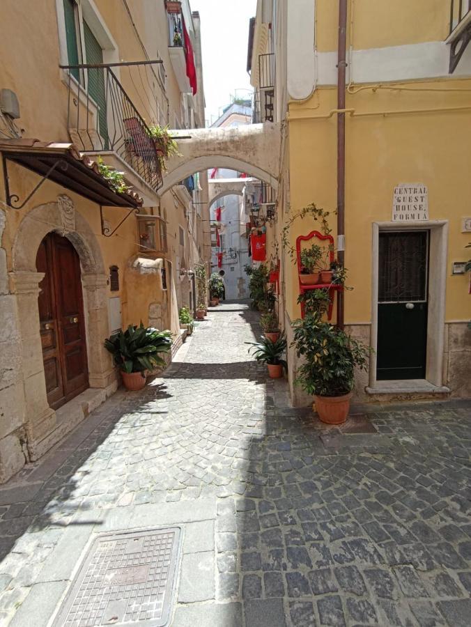 Central Gh Formia Exterior photo